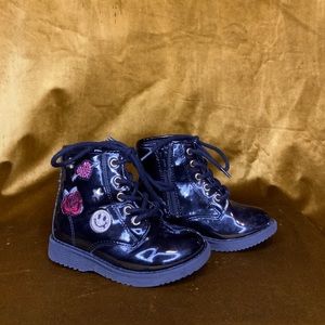 Kids black boots